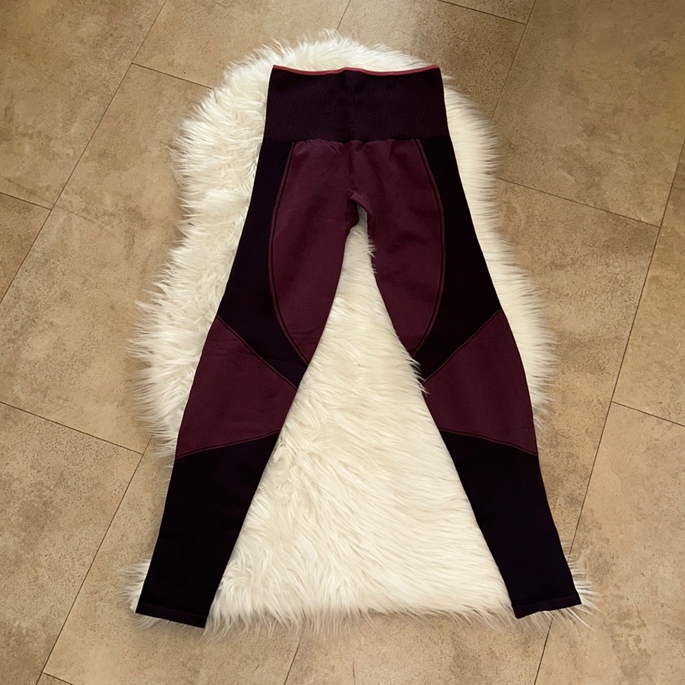 ThirdLove Power Purple Flex Seamless Compression High-Waist Leggings - Picture 6 of 13